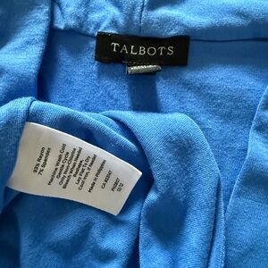 Talbots Sky Blue Crewneck Top, Medium.